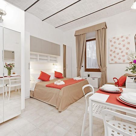 Coral Flat Colosseo Rome Room photo
